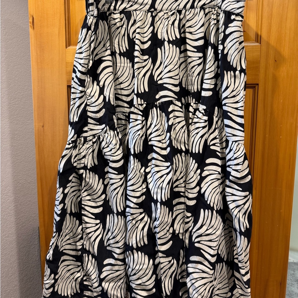 a new day Black and White Leaf Pattern Maxi Skirt